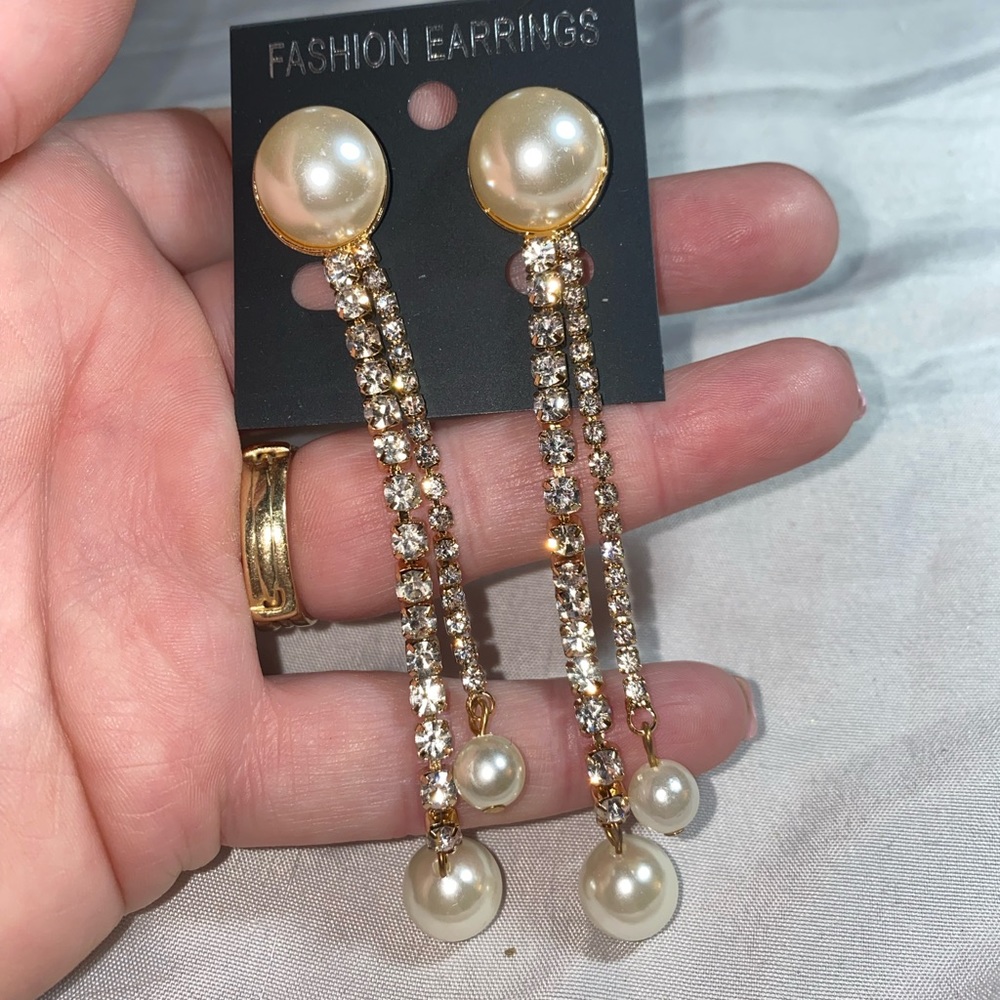 Pearl and rhinestone drop earrings